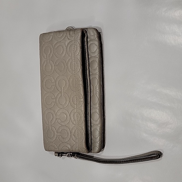 Coach Clutch / Wristlet.  Metallic Taupe Color with Silver Hardware, EUC - Picture 2 of 12